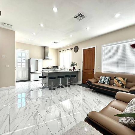 Villa New Renovated House In Little Saigon à Midway City Extérieur photo