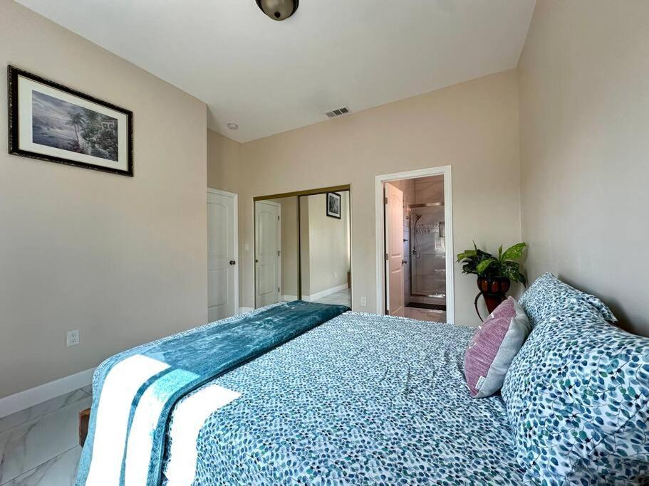 Villa New Renovated House In Little Saigon à Midway City Extérieur photo