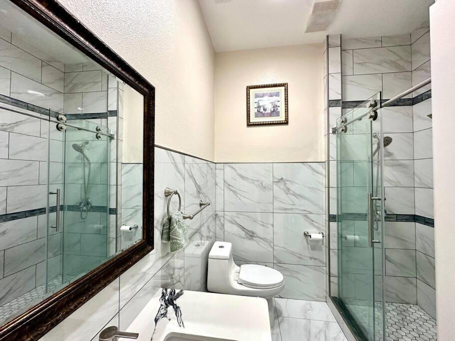 Villa New Renovated House In Little Saigon à Midway City Extérieur photo