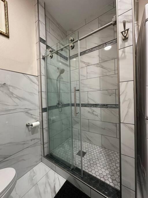 Villa New Renovated House In Little Saigon à Midway City Extérieur photo